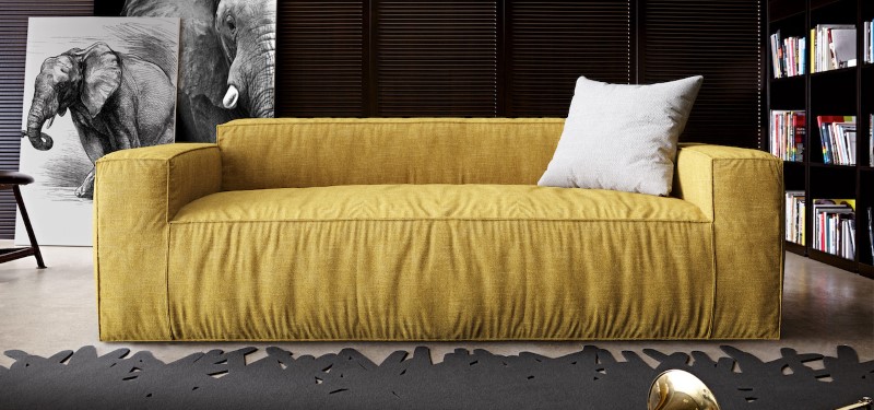 Красивый диван в жёлтом цвете 11